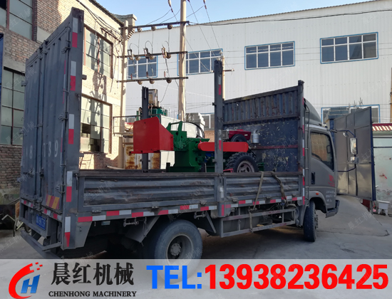 發(fā)往廣西河池的園林樹枝粉碎機
