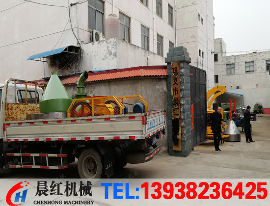 發(fā)往福建的鋸末粉碎機(jī)